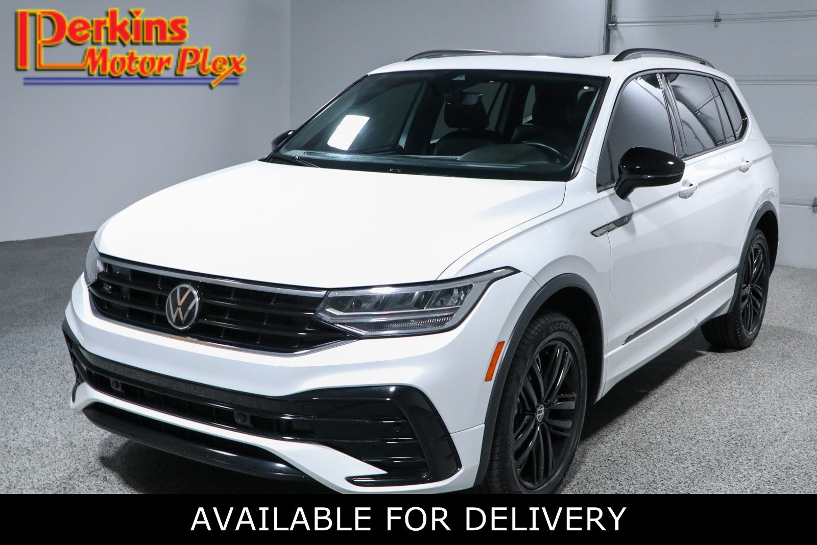 2022 Volkswagen Tiguan SE R-LINE BLACK