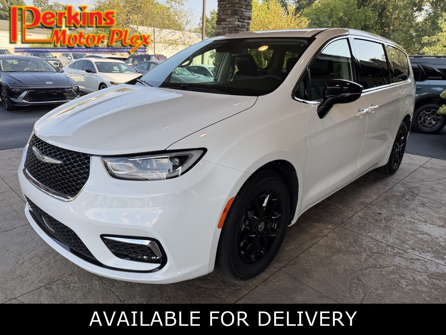 2024 Chrysler Pacifica Touring L