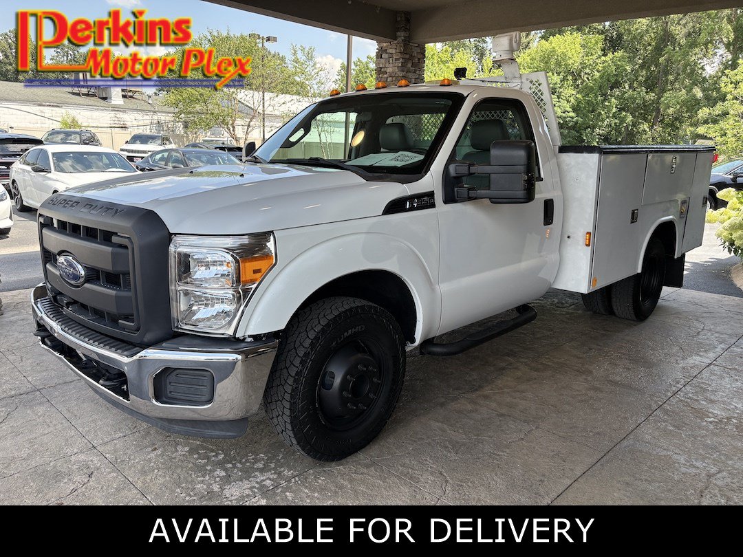 2016 Ford F-350 Super Duty Chassis Cab XL