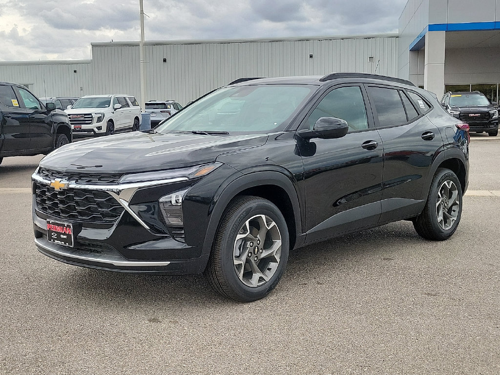 2026 Chevrolet Trax LT - Photo 6