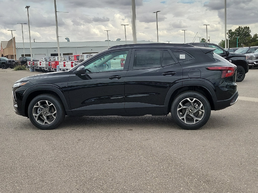 2026 Chevrolet Trax LT - Photo 7