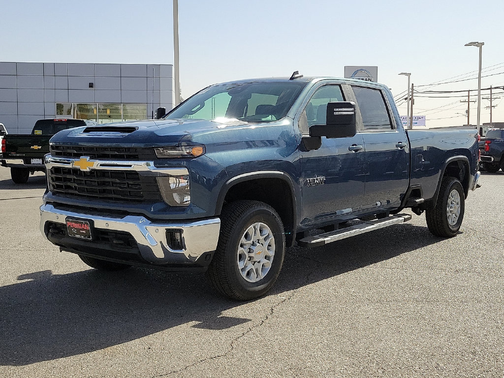 2026 Chevrolet Silverado 3500HD LT - Photo 6