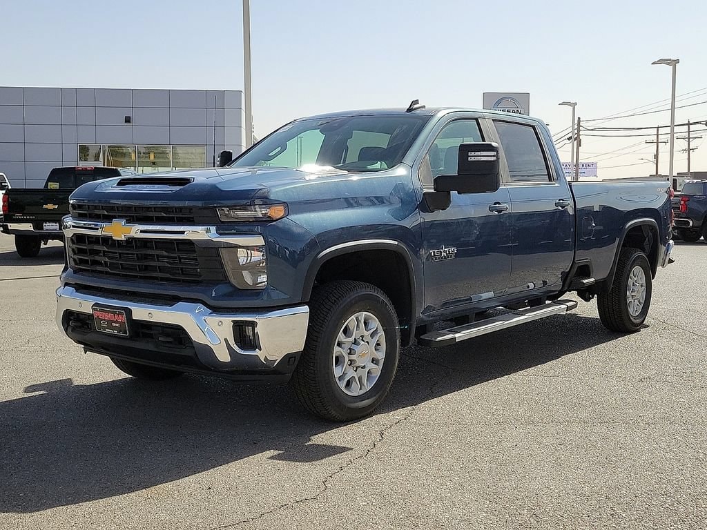 2026 Chevrolet Silverado 3500HD LT - Photo 6