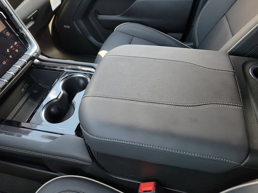 2026 GMC Yukon XL Elevation - Photo 29