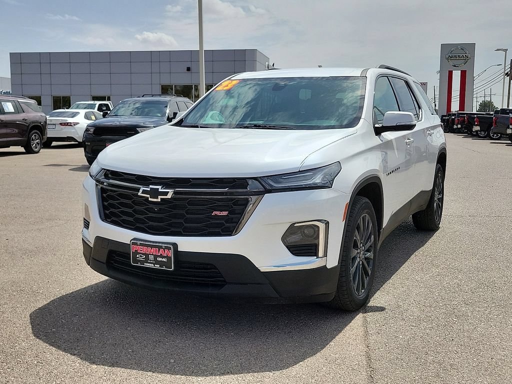 Used 2023 Chevrolet Traverse RS SUV
