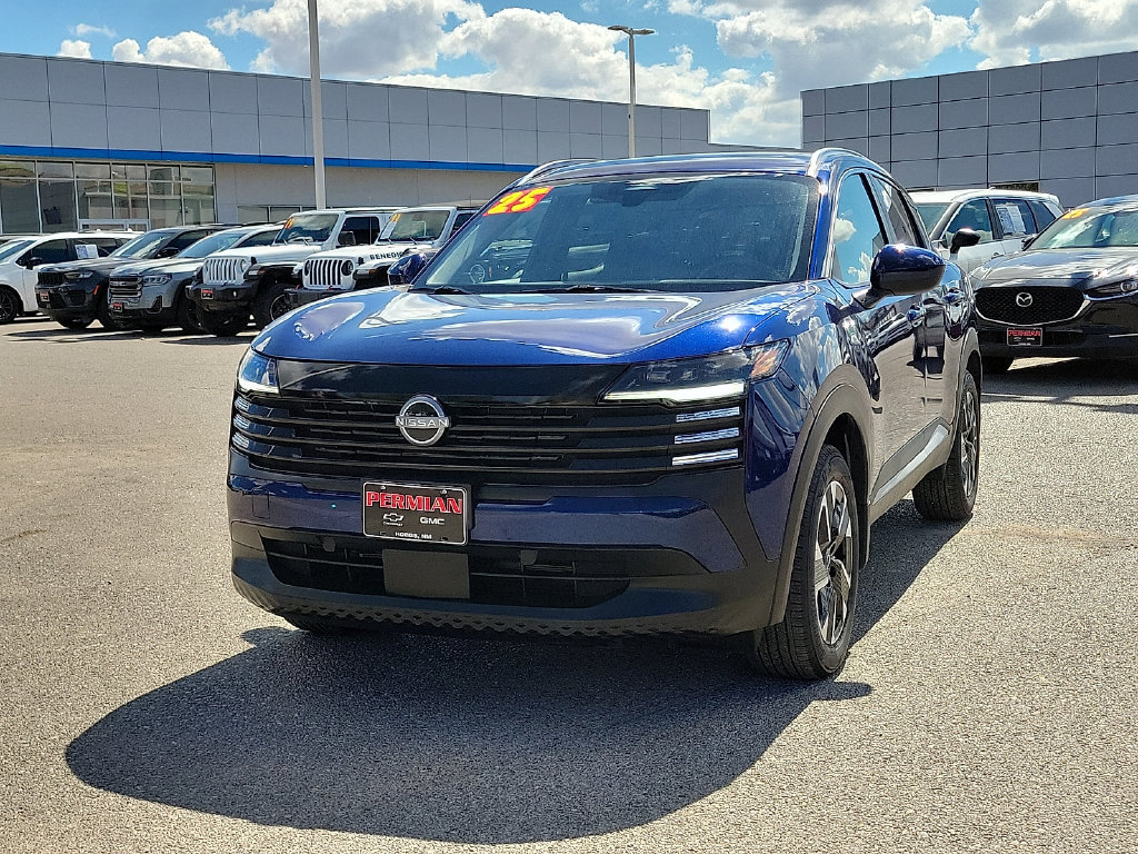 Used 2025 Nissan Kicks SV