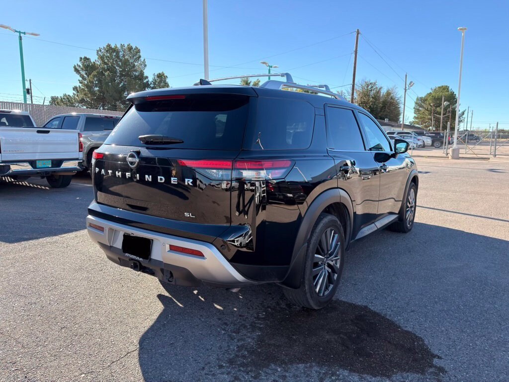 Used 2025 Nissan Pathfinder SL