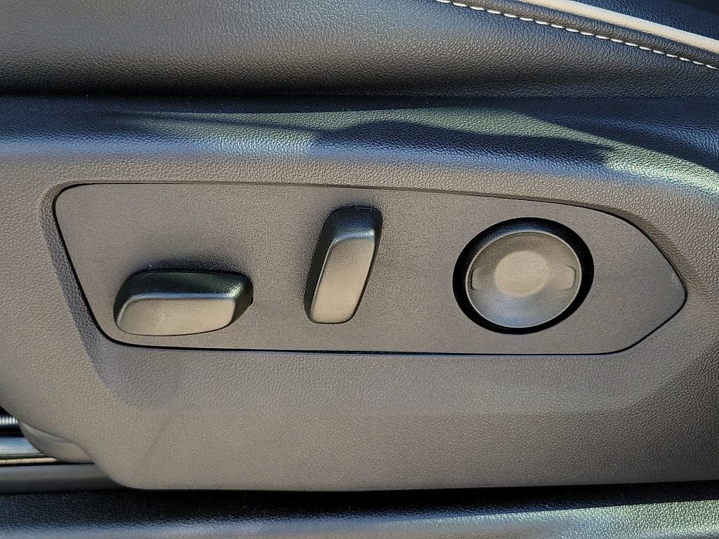 2026 GMC Yukon XL Elevation - Photo 24