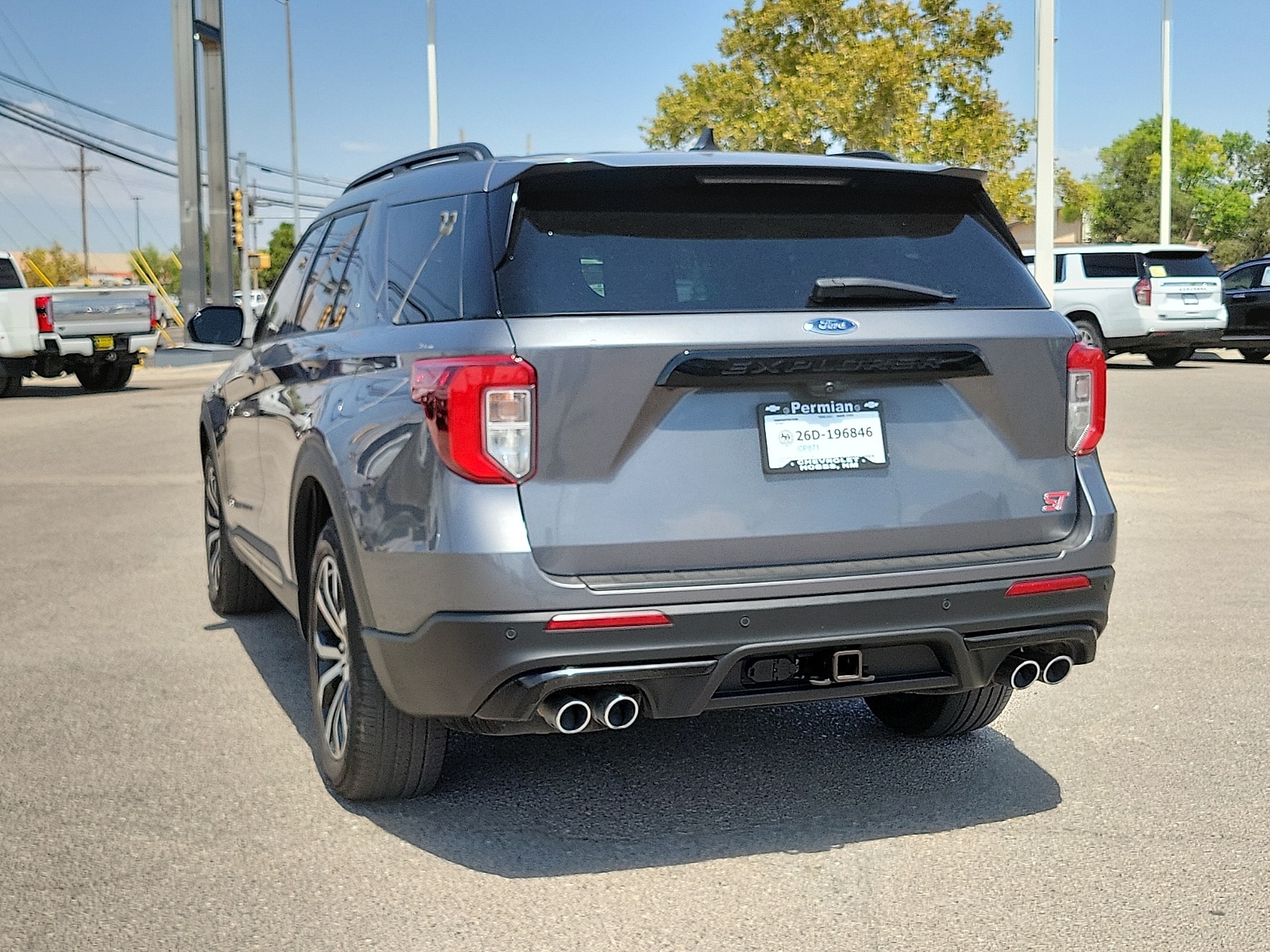 2022 Ford Explorer ST - Photo 8
