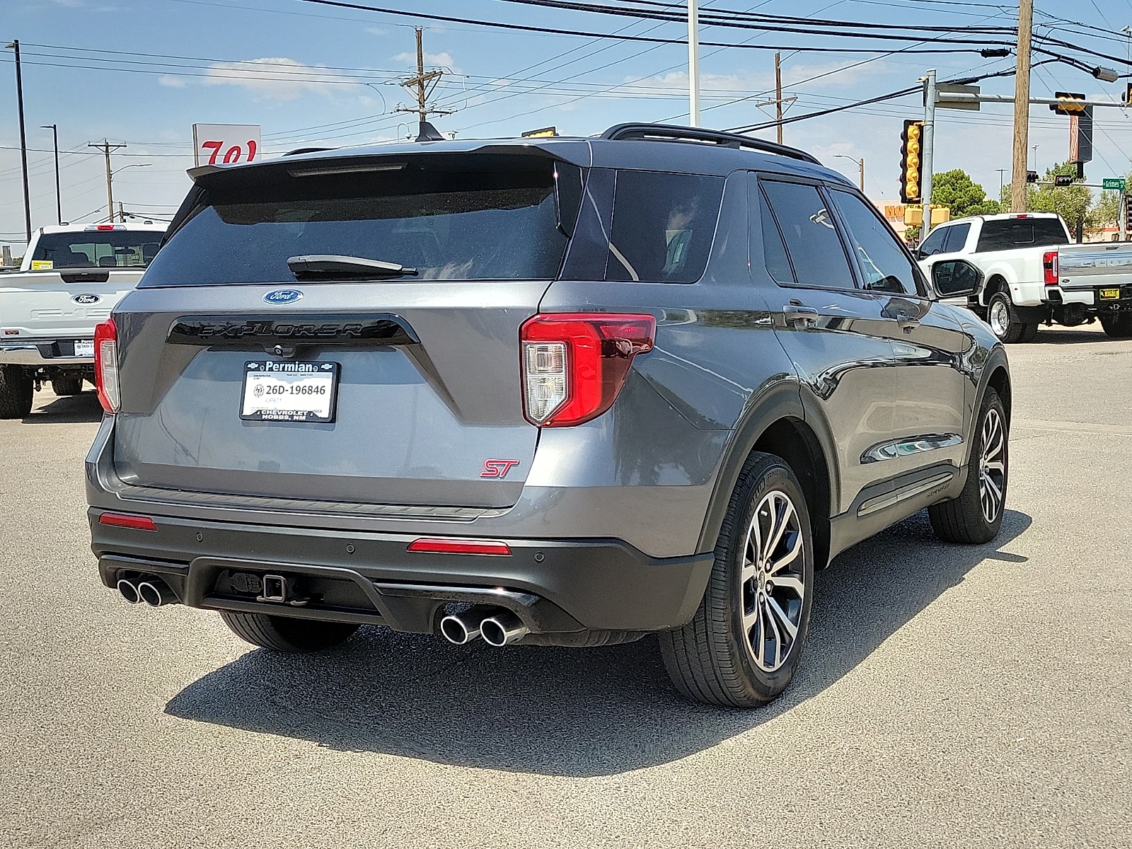 2022 Ford Explorer ST - Photo 10