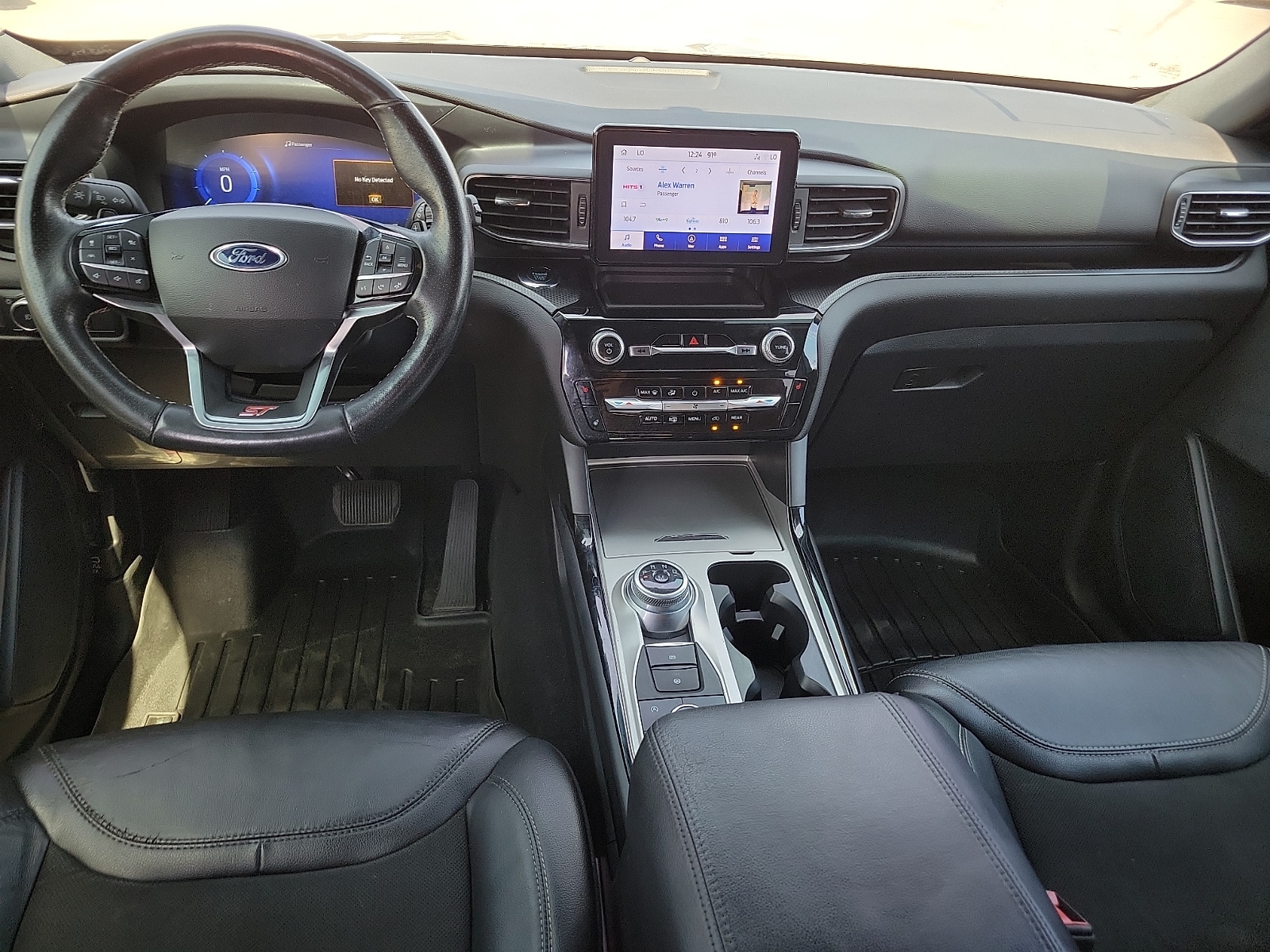 2022 Ford Explorer ST - Photo 17