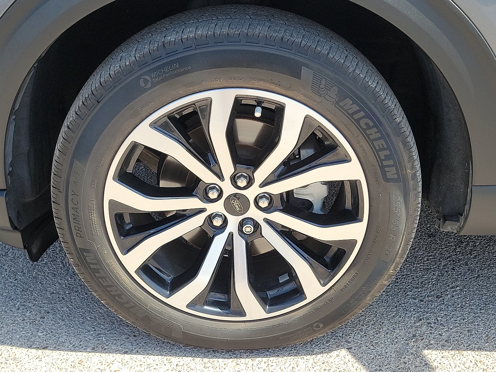 2022 Ford Explorer ST - Photo 14