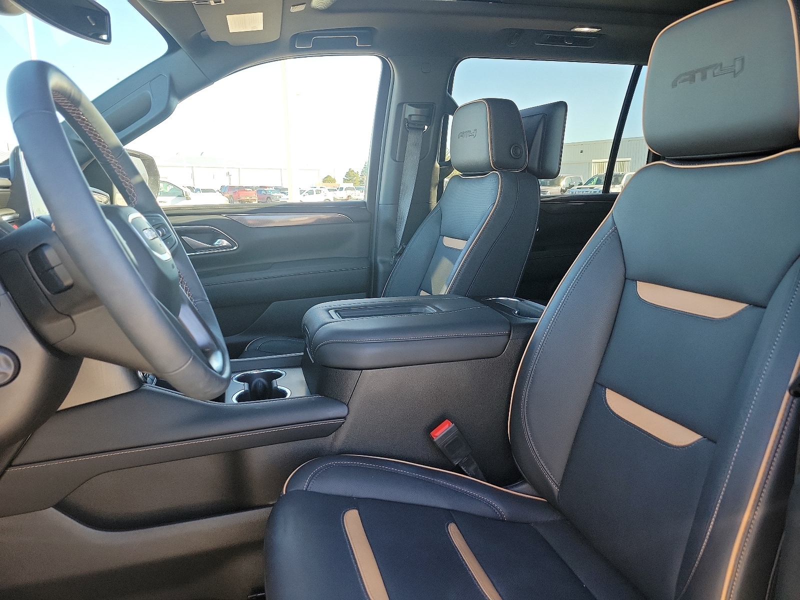 2023 GMC Yukon XL AT4 - Photo 19