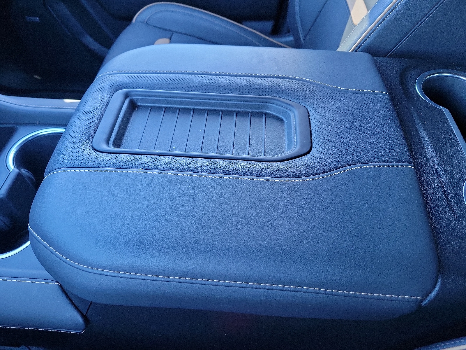2023 GMC Yukon XL AT4 - Photo 25