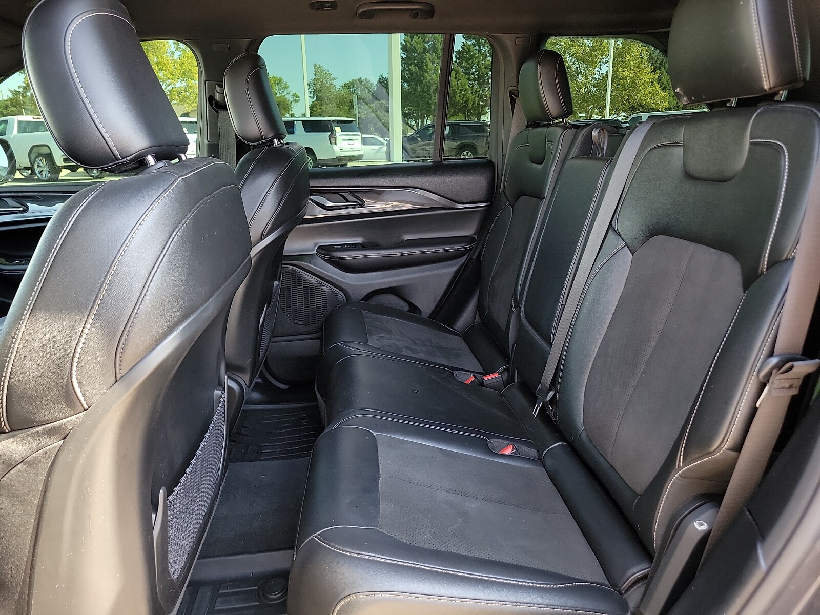 2023 Jeep Grand Cherokee Altitude - Photo 16
