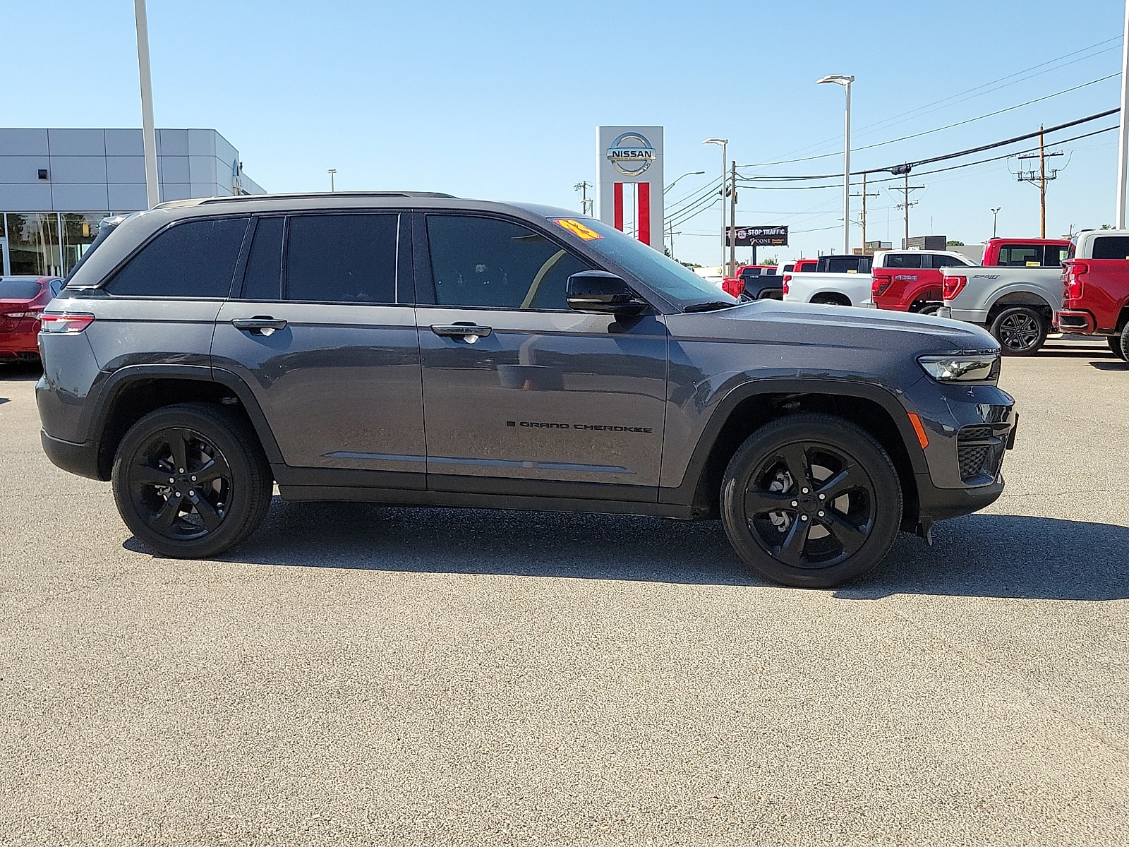 2023 Jeep Grand Cherokee Altitude - Photo 12