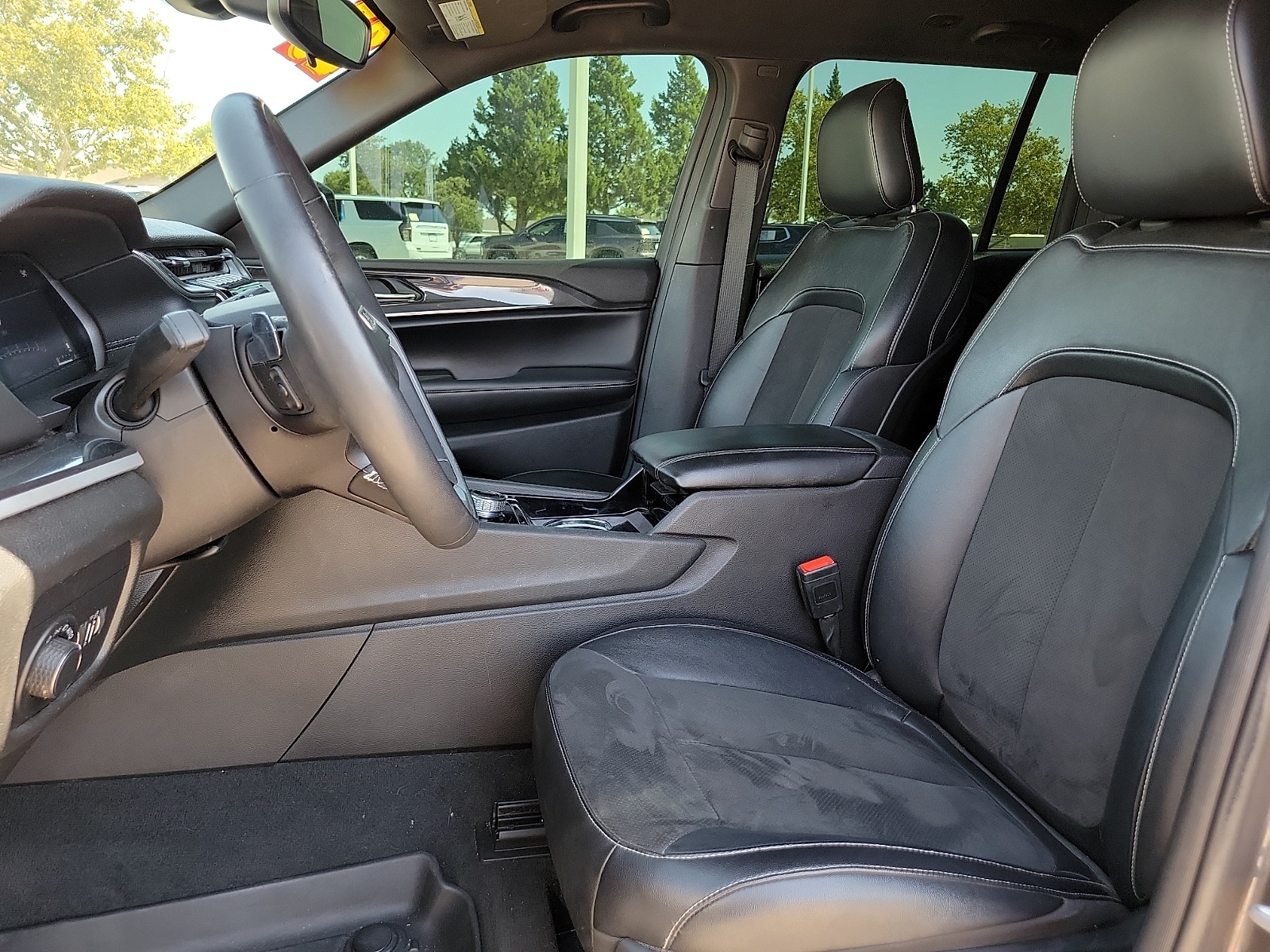 2023 Jeep Grand Cherokee Altitude - Photo 19