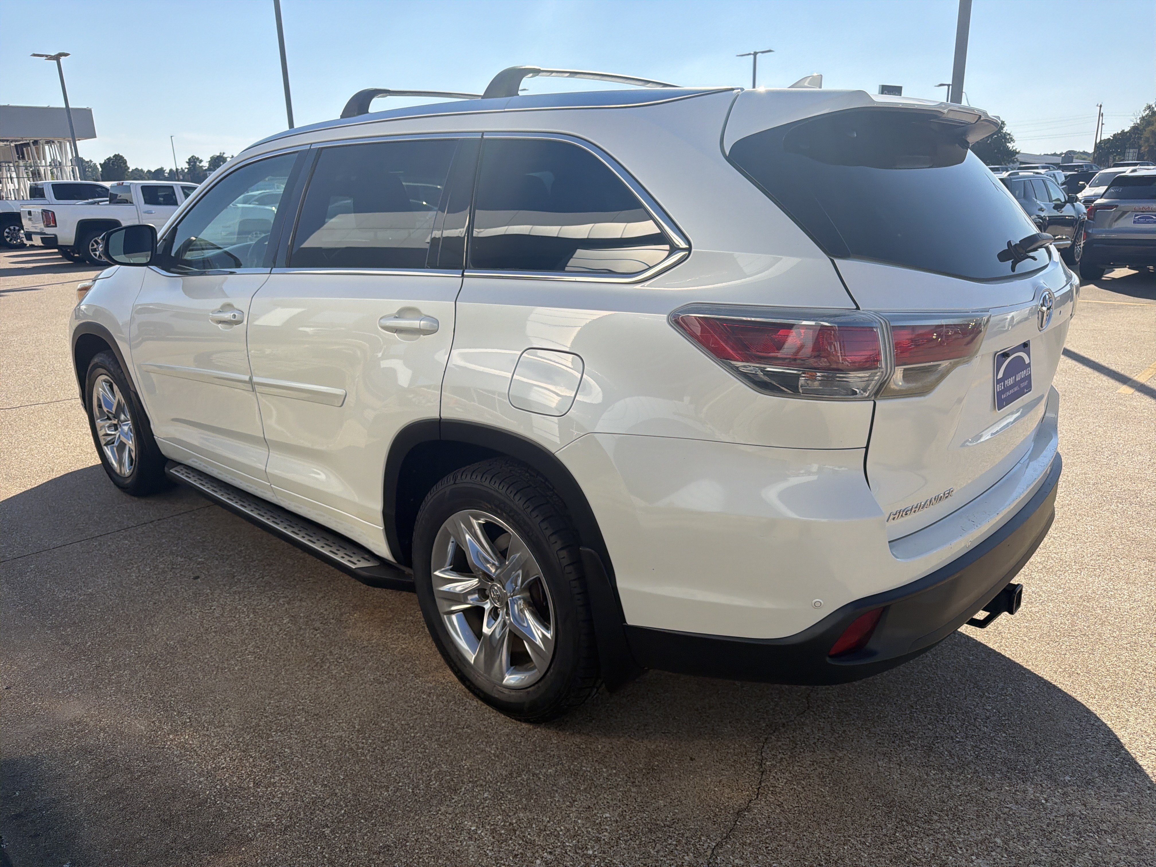 Used 2014 Toyota Highlander Limited V6 SUV