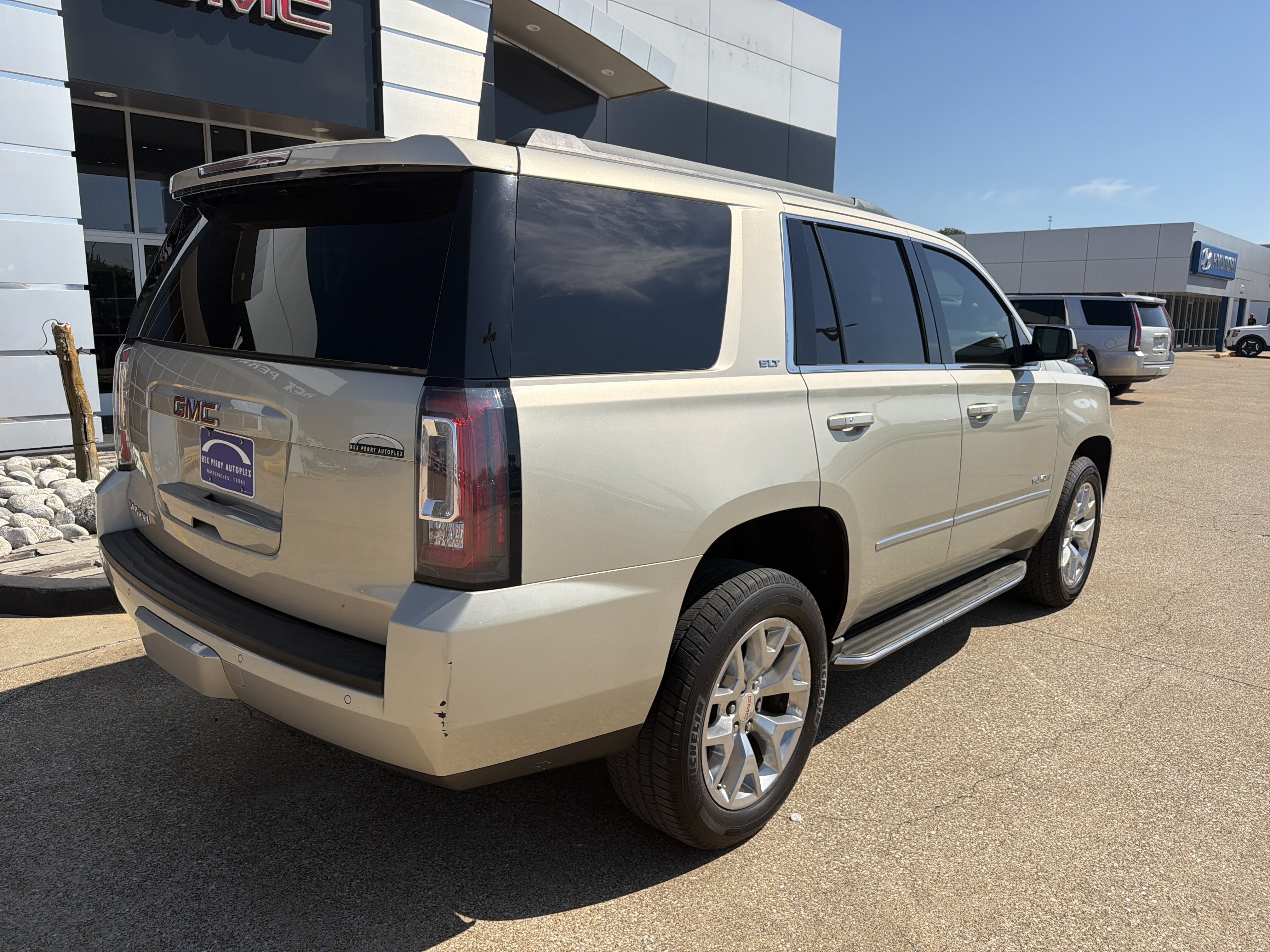 Used 2015 GMC Yukon SLT SUV