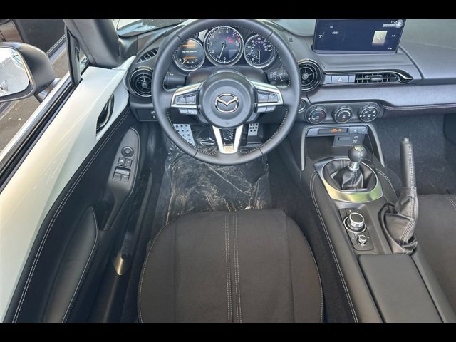 2026 Mazda MX-5 Miata Club - Photo 10