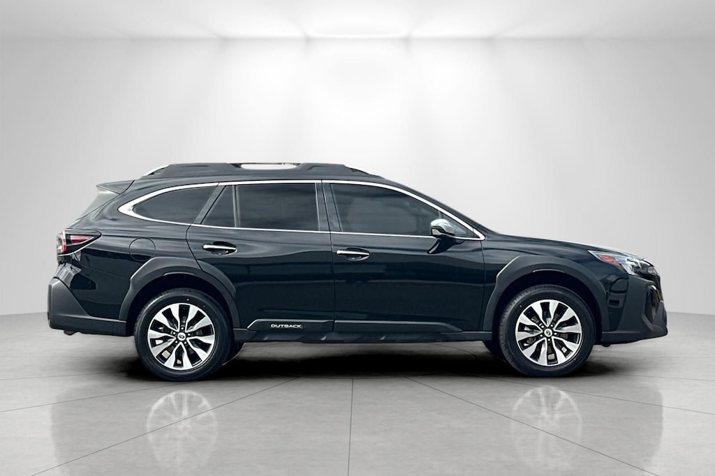 Used 2023 Subaru Outback Touring XT SUV