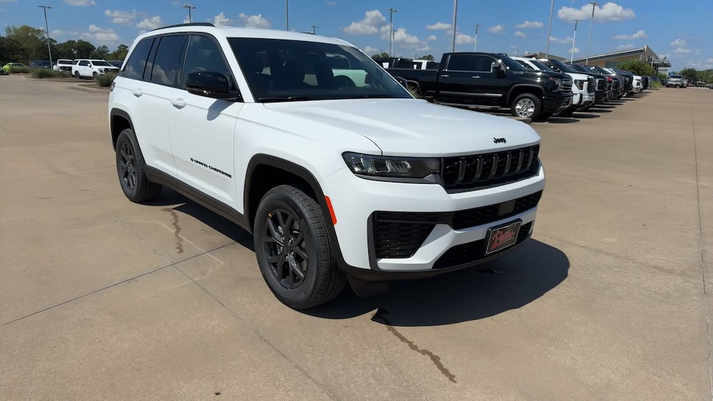 New 2027 Jeep Grand Cherokee Laredo Sport Utility