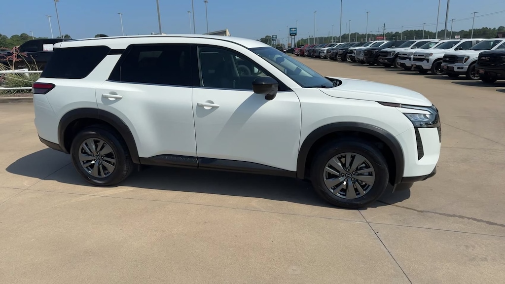 Used 2026 Nissan Pathfinder S S 4WD