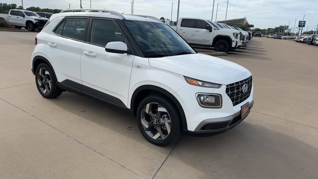 Used 2025 Hyundai Venue SEL SEL IVT