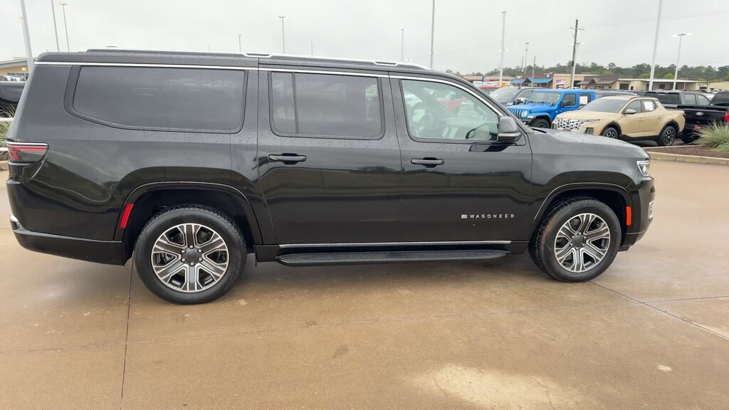Used 2024 Jeep Wagoneer L Series II Series II 4x4