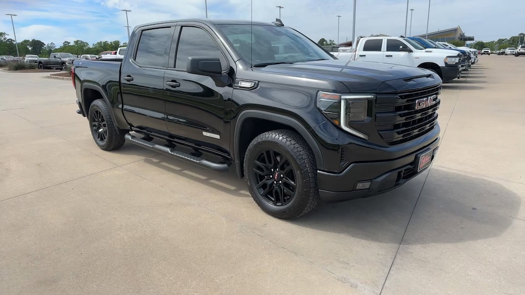 Used 2024 GMC Sierra 1500 Elevation 4WD Crew Cab 147 Elevation w/3SB