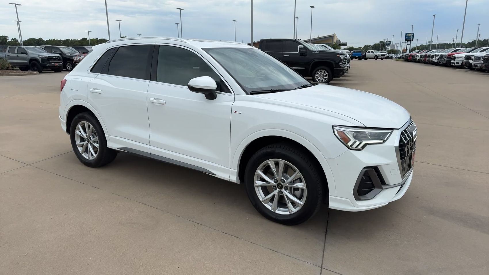 Used 2025 Audi Q3 S line Premium S line Premium 45 TFSI quattro