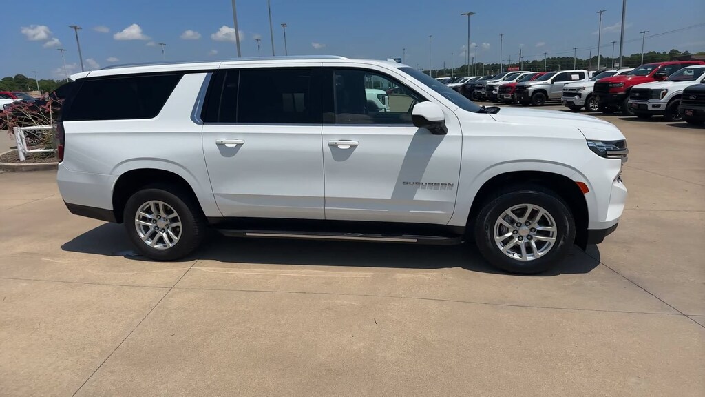 Used 2024 Chevrolet Suburban LT 2WD LT