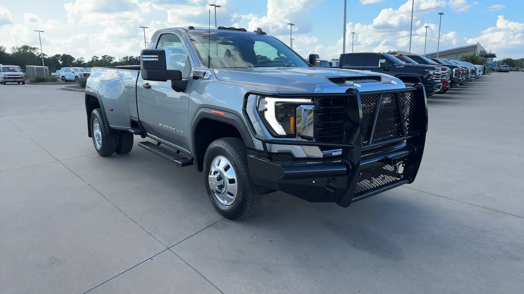 Used 2026 GMC Sierra 3500HD Pro 4WD Reg Cab 142 Pro