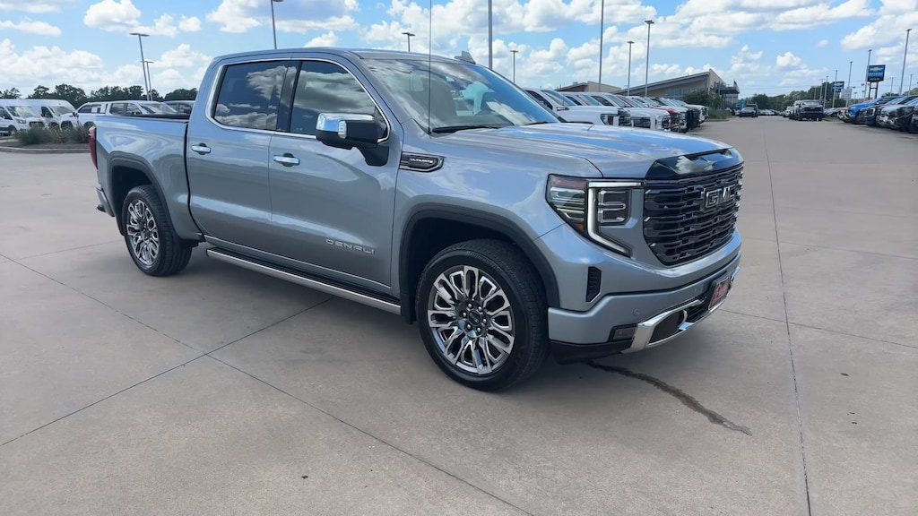 Used 2025 GMC Sierra 1500 Denali Ultimate 4WD Crew Cab 147 Denali Ultimate