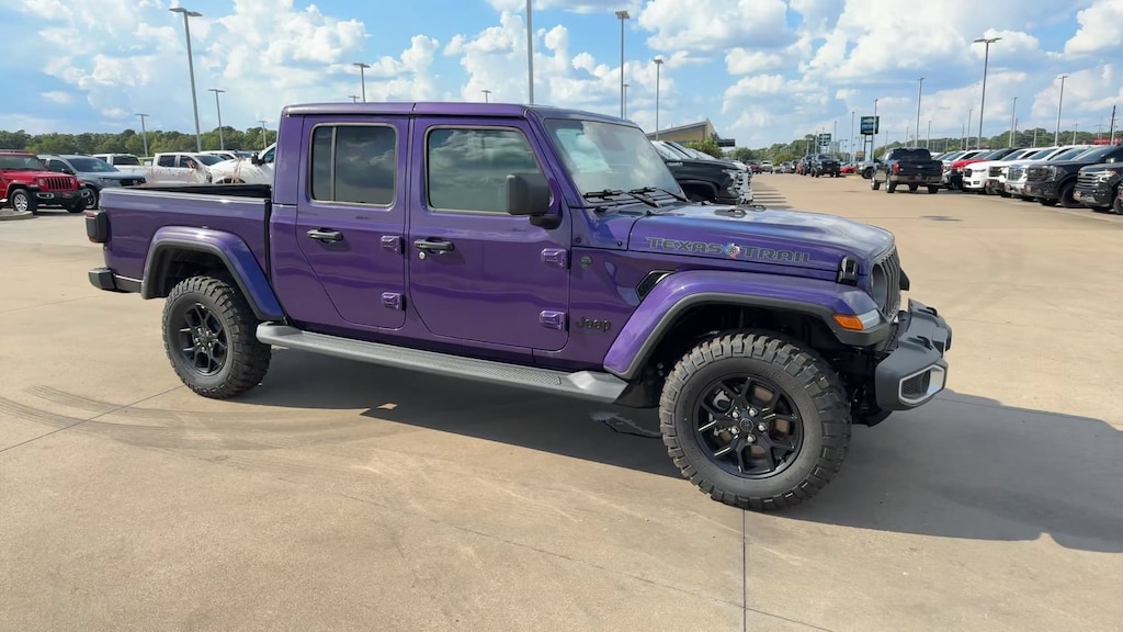 New 2026 Jeep Gladiator Sport Pickup