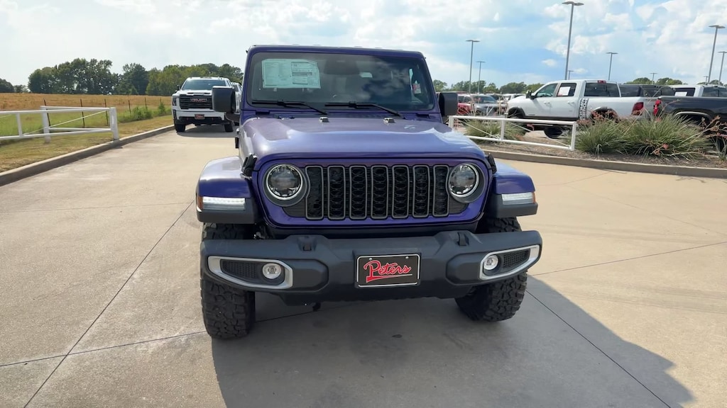 New 2026 Jeep Gladiator Sport Pickup