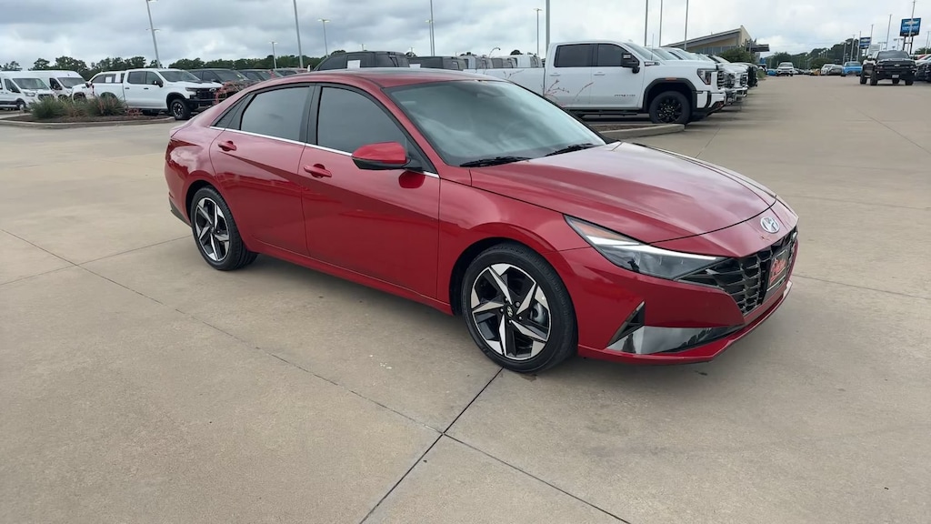 Used 2023 Hyundai Elantra Limited Limited IVT