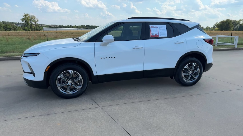 Used 2024 Chevrolet Blazer LT FWD LT w/2LT