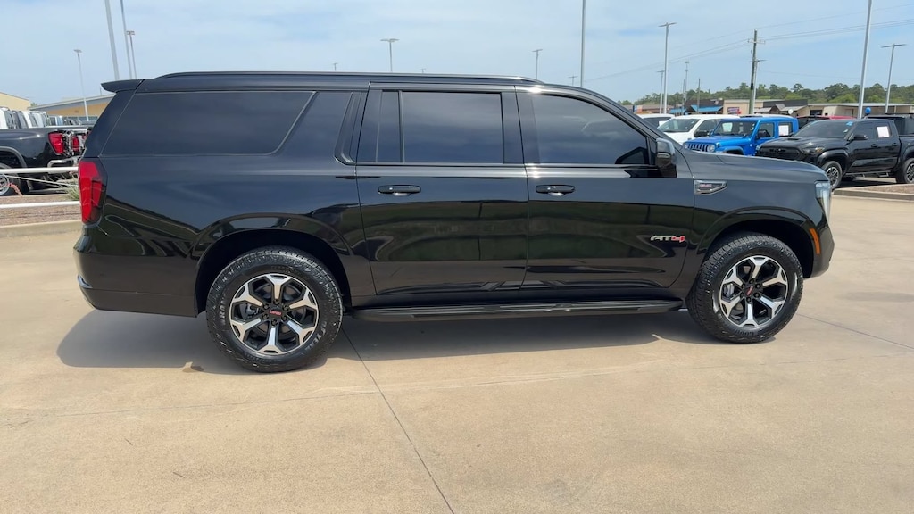 Used 2026 GMC Yukon XL AT4 4WD AT4