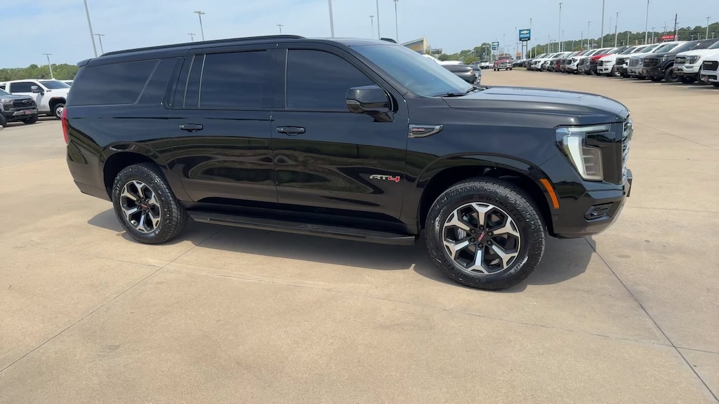 Used 2026 GMC Yukon XL AT4 4WD AT4