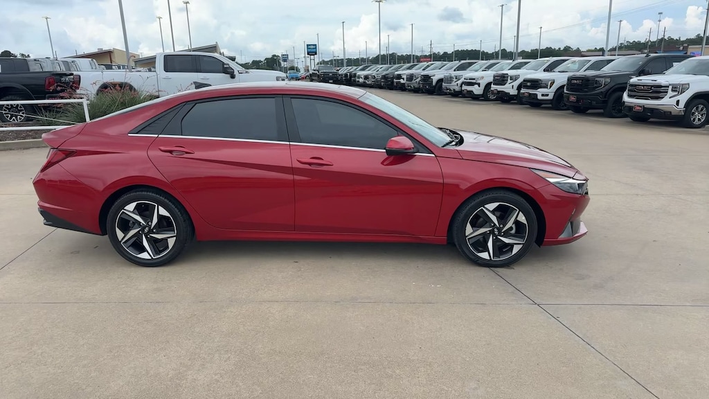 Used 2023 Hyundai Elantra Limited Limited IVT
