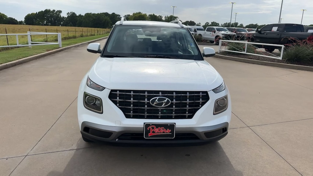 Used 2025 Hyundai Venue SEL SEL IVT