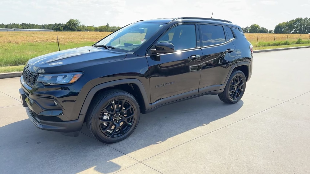 New 2026 Jeep Compass Latitude Sport Utility