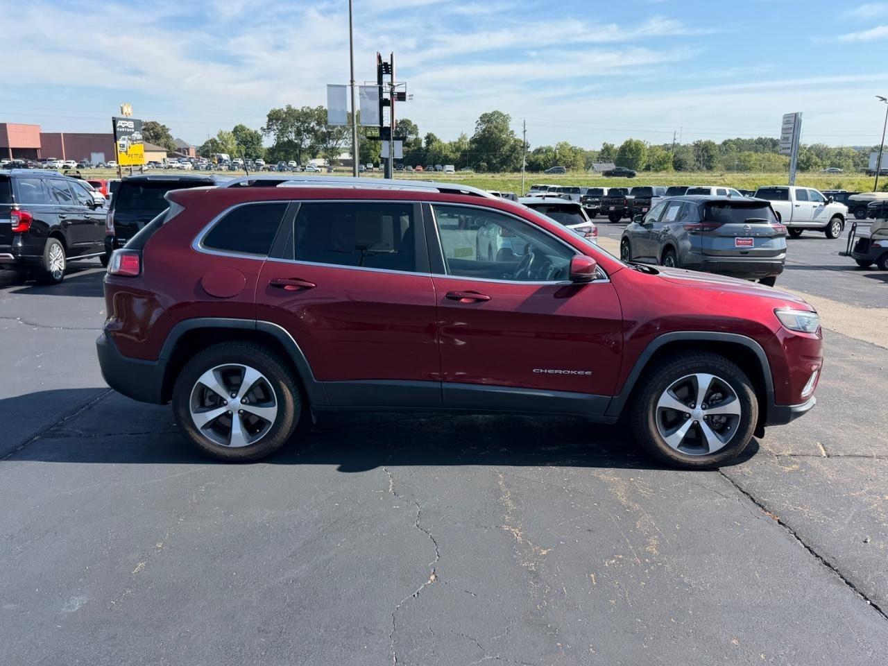 2021 Jeep Cherokee Limited - Photo 2