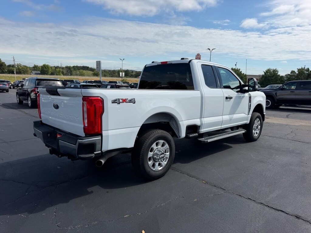 Used 2024 Ford Super Duty F-250 SRW 4WD Supercab Box Truck