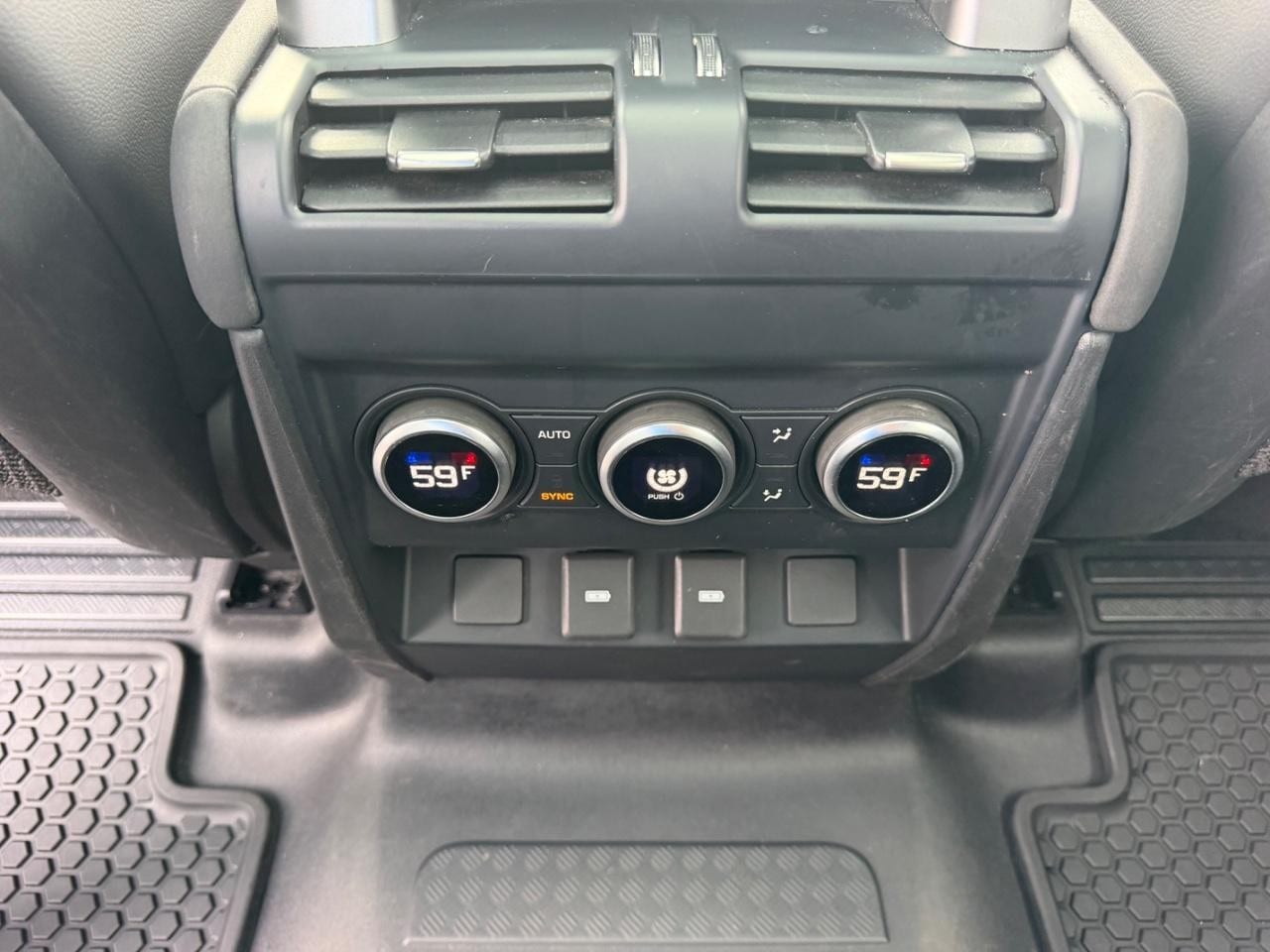 2023 Land Rover Defender S - Photo 12