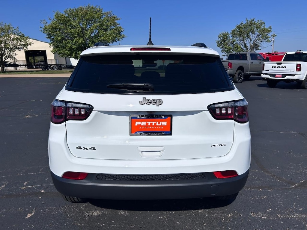 New 2026 Jeep Compass Latitude Sport Utility