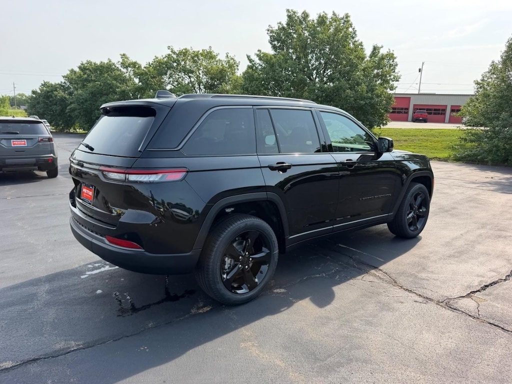 New 2026 Jeep Grand Cherokee Limited Sport Utility