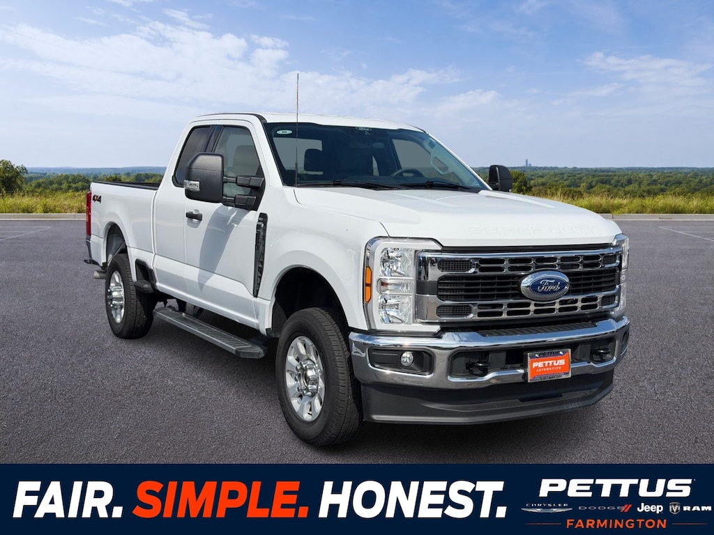 Used 2024 Ford Super Duty F-250 SRW 4WD Supercab Box Truck