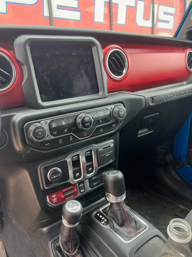 Used 2022 Jeep Wrangler Rubicon SUV